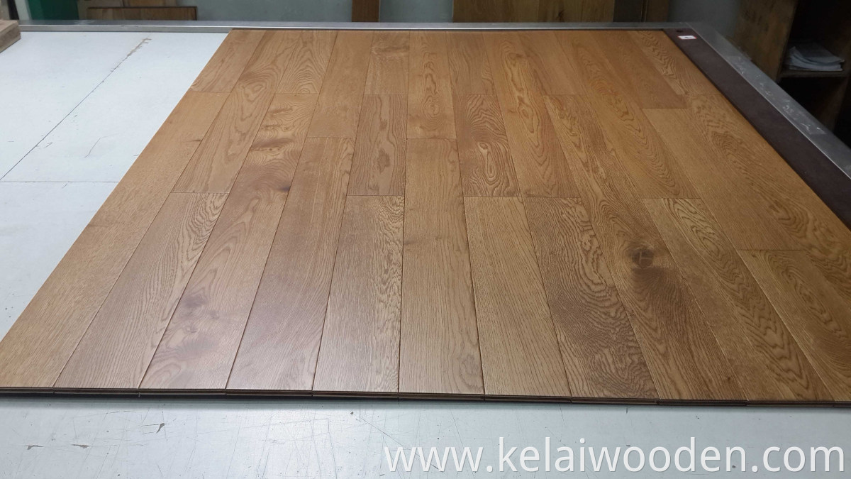 Oak engineered flooring